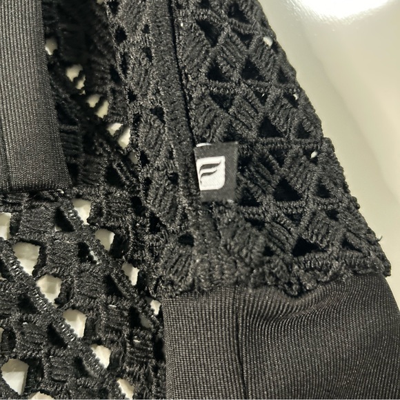 Fabletics Crochet Open Knit Top Shirt Women’s Small Black Casual Oversized EUC - Picture 4 of 9
